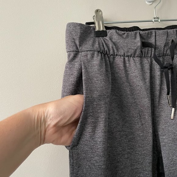 LULULEMON On The Fly Pant 28" Mid Rise Heathered Black Gray 6 - Picture 6 of 8